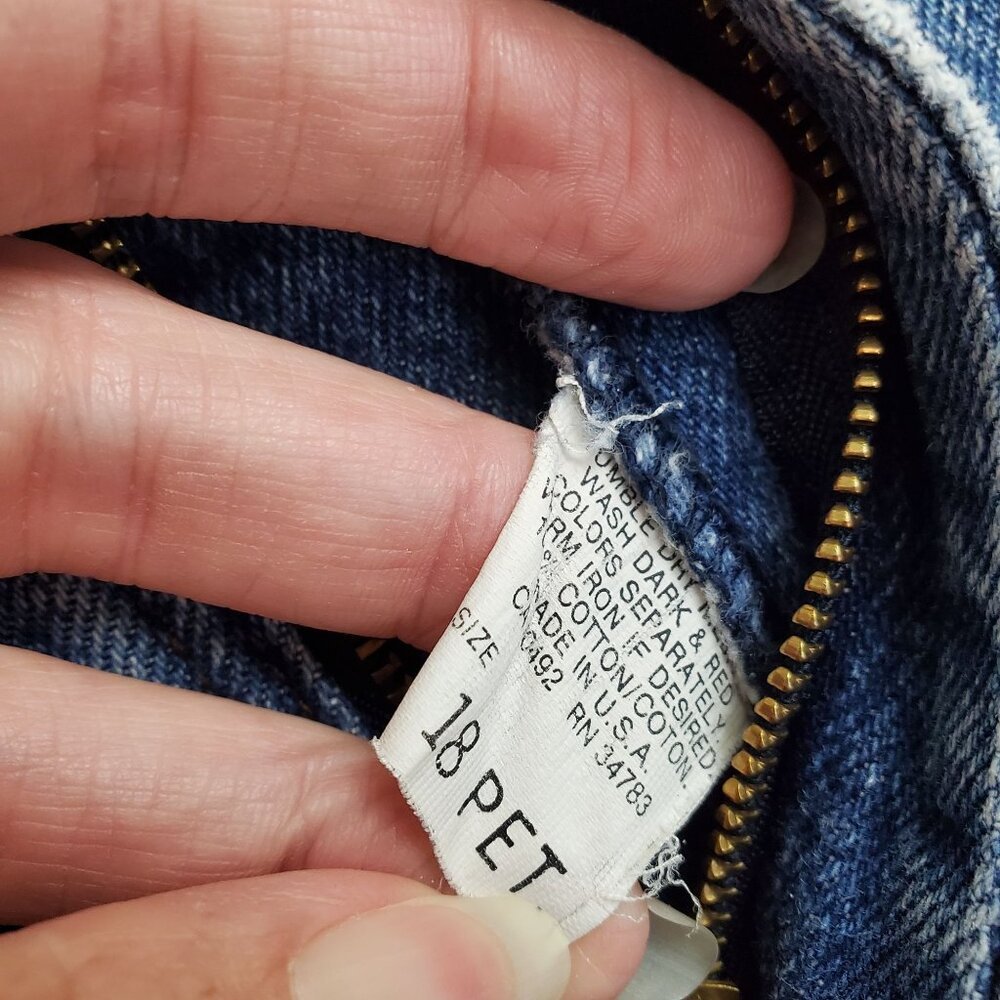 Vintage Lee baggy fit high waisted jeans with jeweled button - Picture 6 of 12